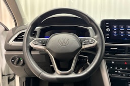valkoinen Volkswagen T-Roc 2023 kuva 17.