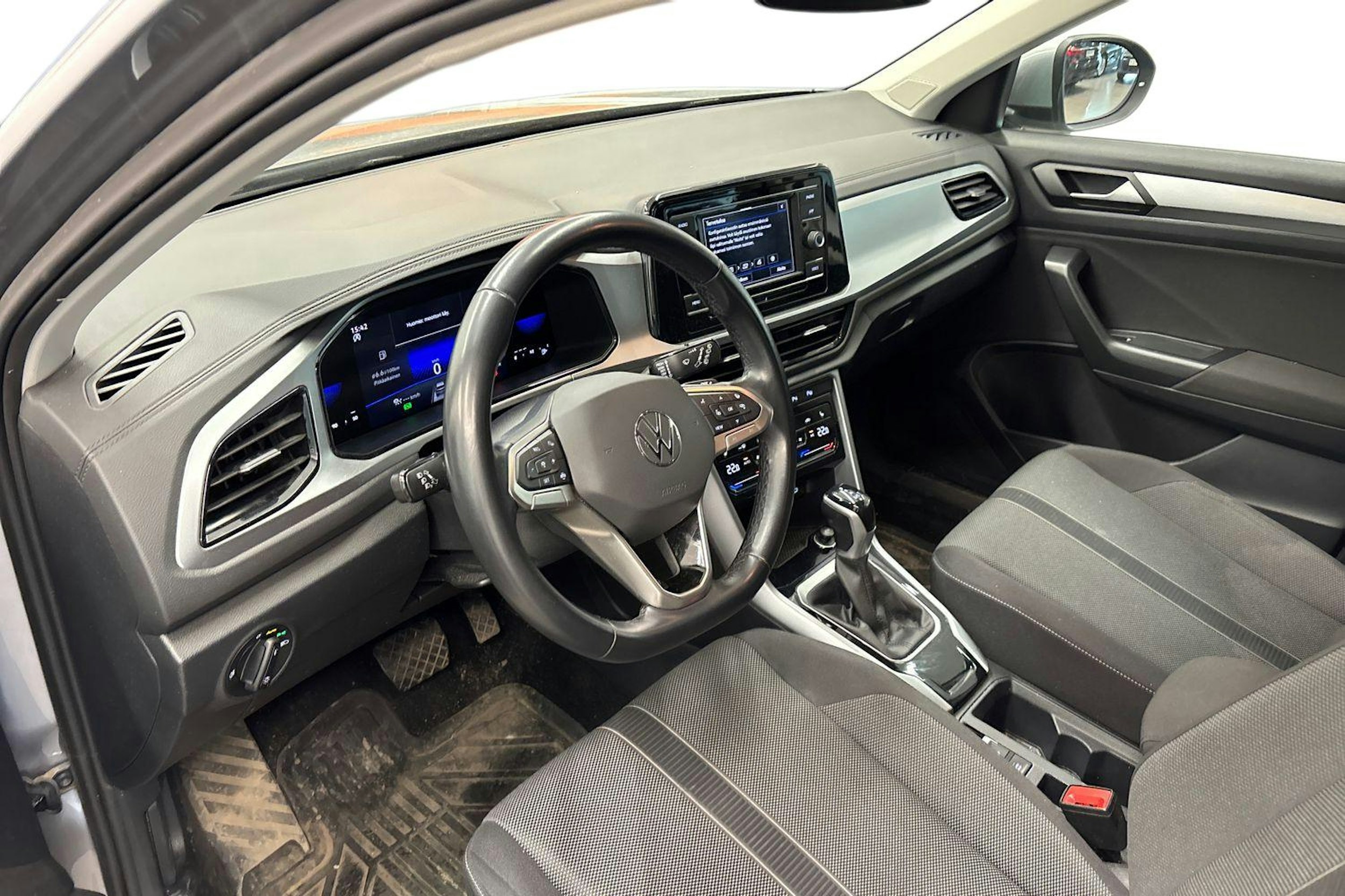 met. harmaa Volkswagen T-Roc 2023 kuva 3.