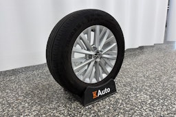 musta Volkswagen T-Roc 2023 kuva 13.