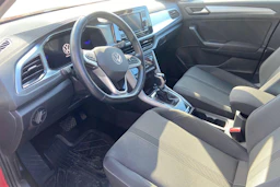 punainen Volkswagen T-Roc 2023 kuva 8.