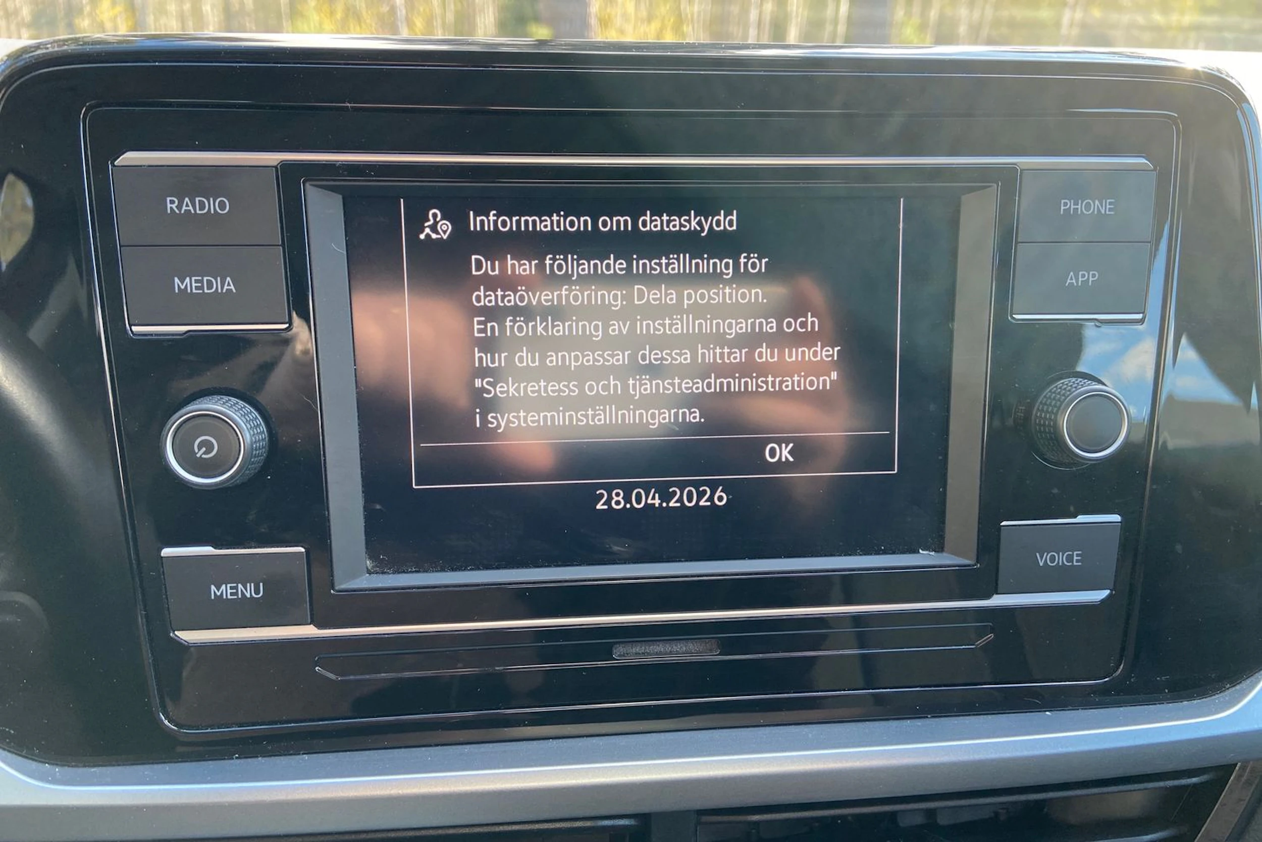 punainen Volkswagen T-Roc 2023 kuva 18.
