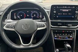 harmaa Volkswagen T-Roc 2023 kuva 4.