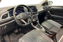 harmaa Volkswagen T-Roc 2023 kuva 8.