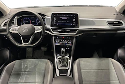 harmaa Volkswagen T-Roc 2023 kuva 9.