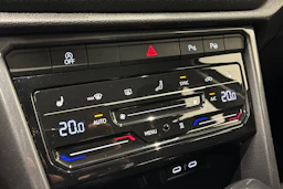 harmaa Volkswagen T-Roc 2023 kuva 22.