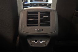 met. musta Volkswagen T-Roc 2023 kuva 16.