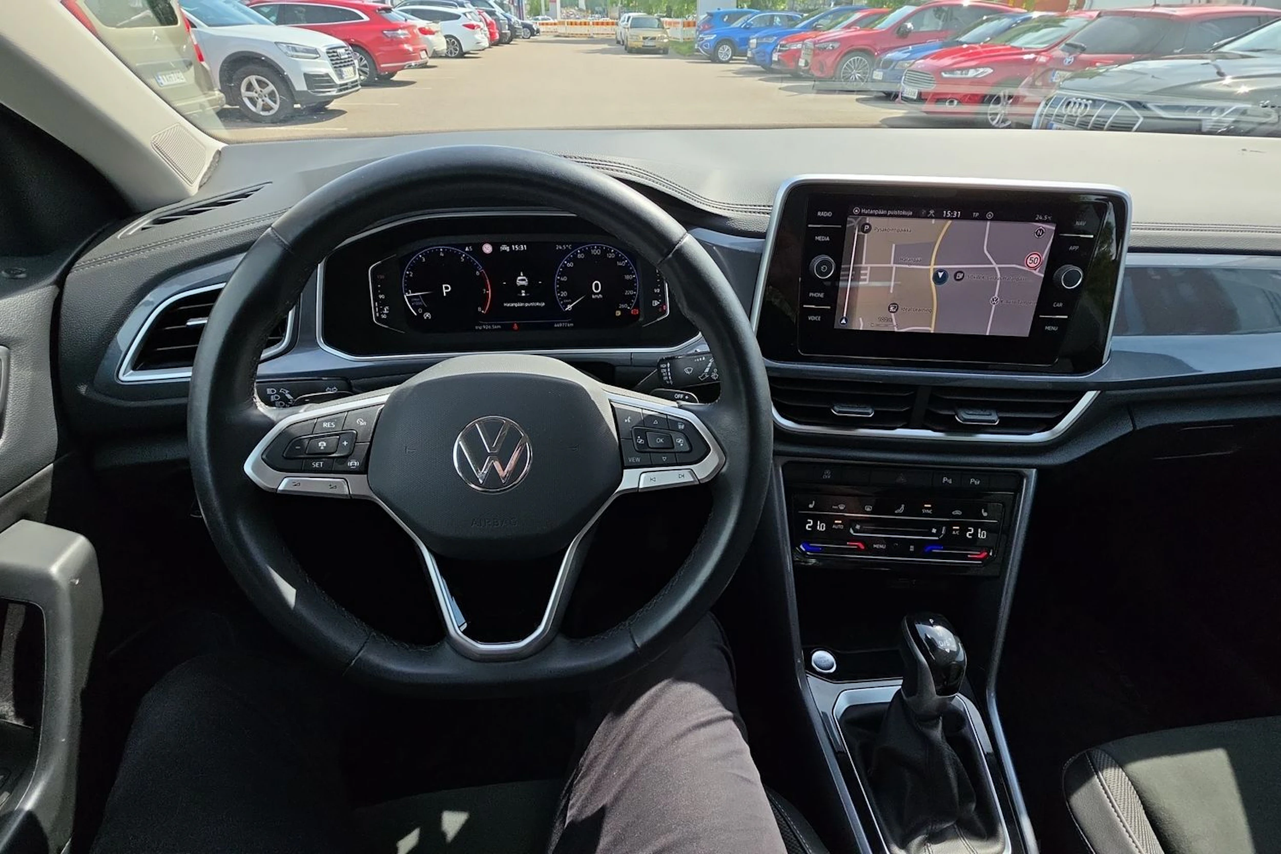 sininen Volkswagen T-Roc 2023 kuva 4.