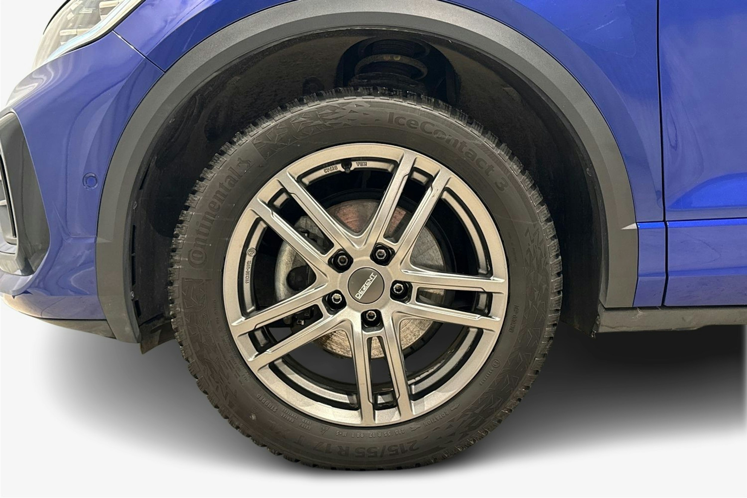 sininen Volkswagen T-Roc 2023 kuva 11.