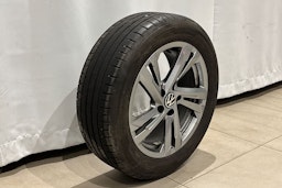 sininen Volkswagen T-Roc 2023 kuva 14.