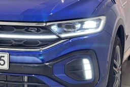 sininen Volkswagen T-Roc 2023 kuva 15.