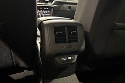 sininen Volkswagen T-Roc 2023 kuva 19.