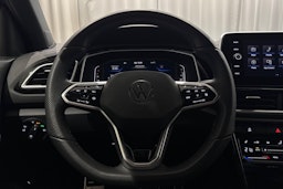 sininen Volkswagen T-Roc 2023 kuva 21.