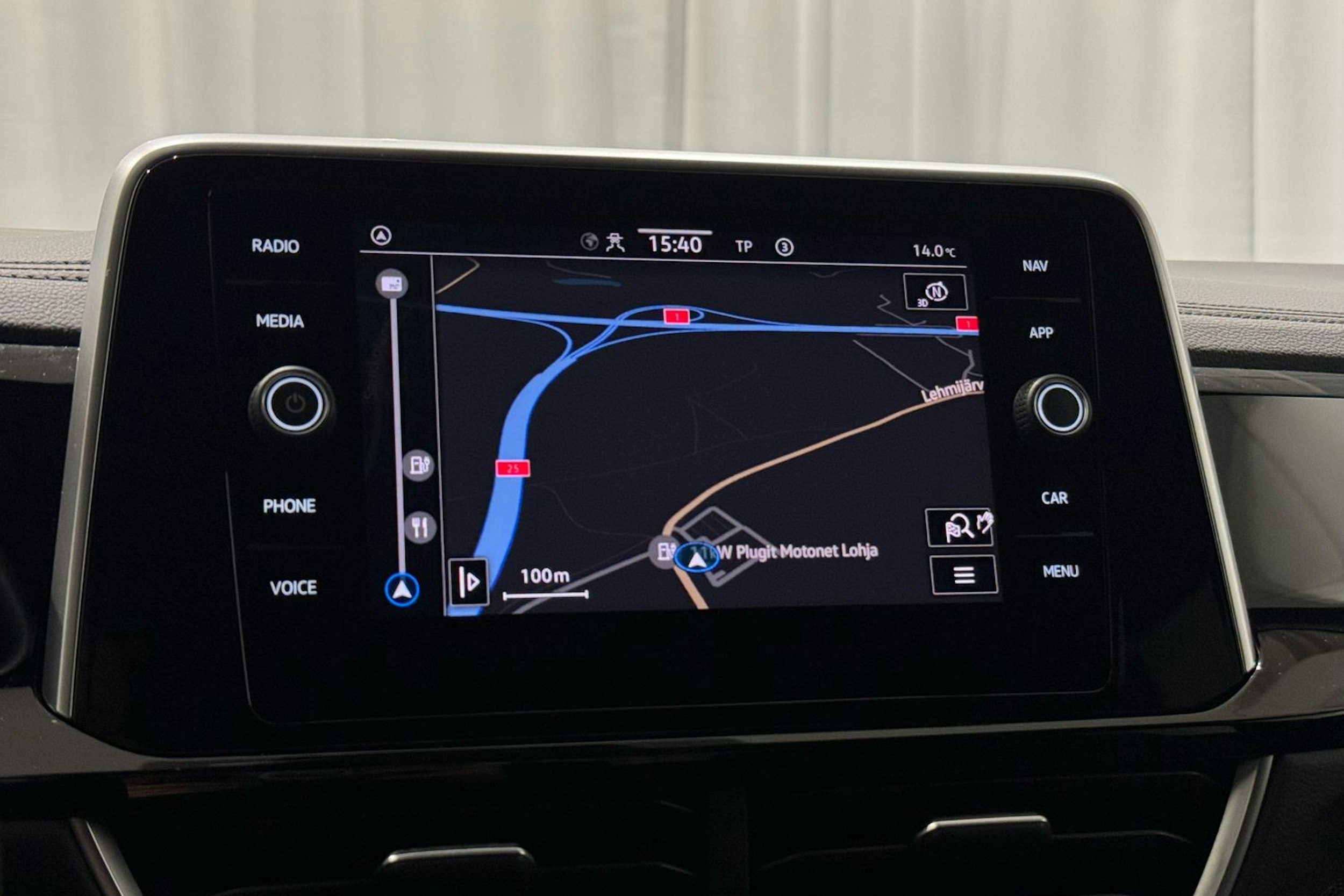 sininen Volkswagen T-Roc 2023 kuva 27.