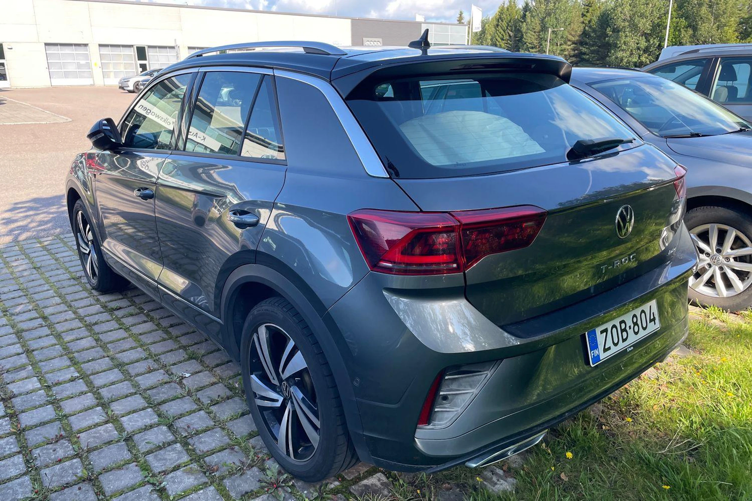 harmaa Volkswagen T-Roc 2023 kuva 3.