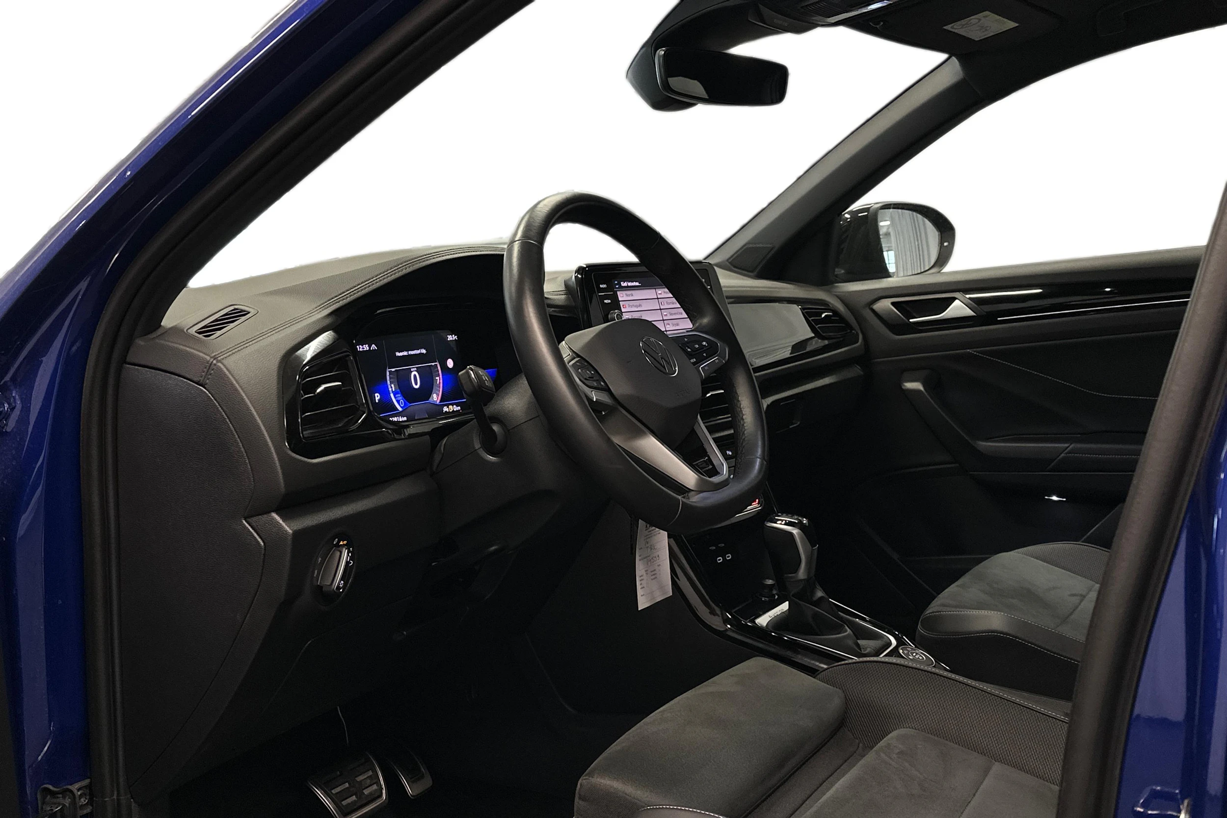 sininen Volkswagen T-Roc 2024 kuva 3.