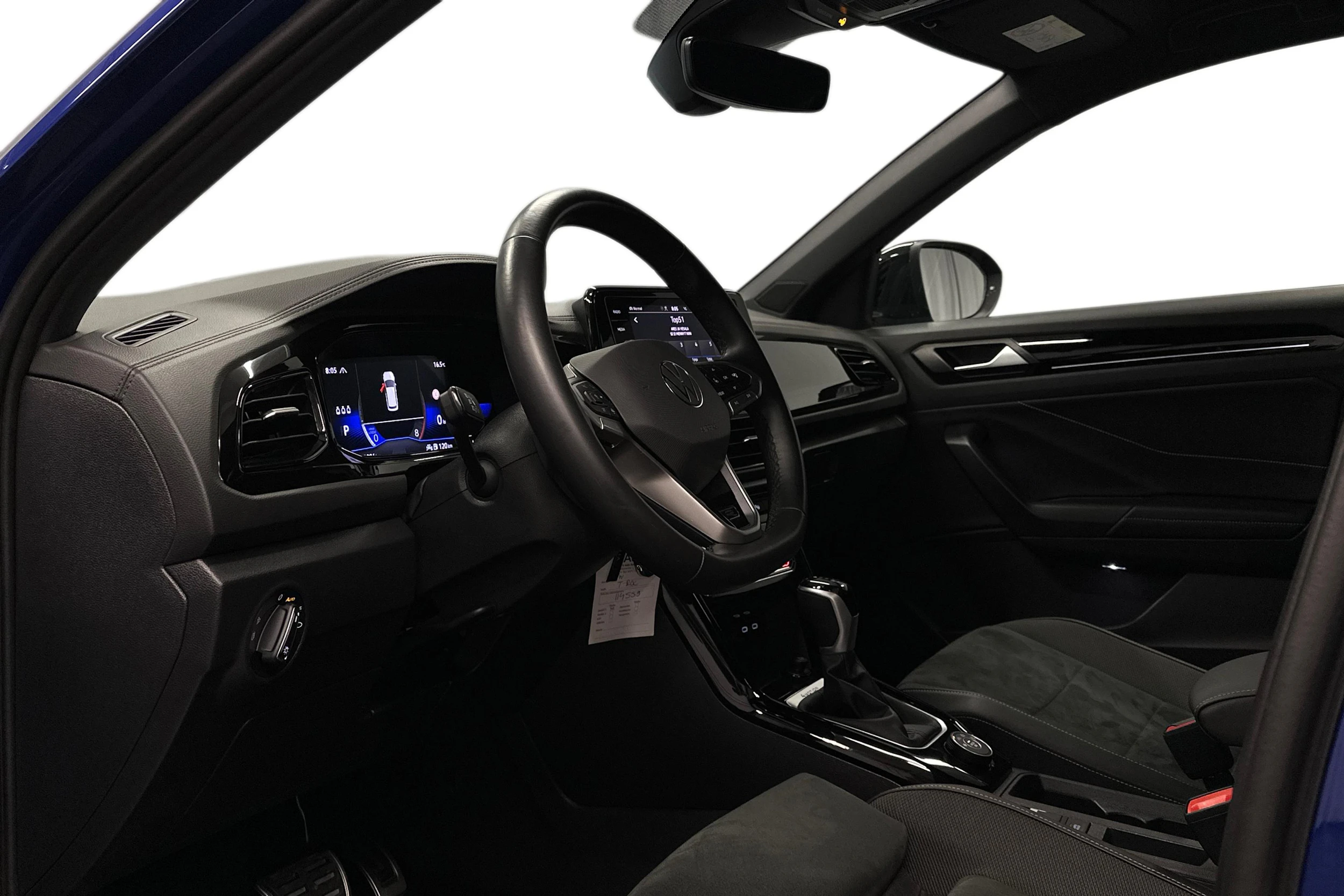 sininen Volkswagen T-Roc 2024 kuva 8.