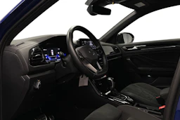 sininen Volkswagen T-Roc 2024 kuva 8.