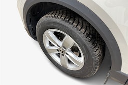 harmaa Volkswagen T-Roc 2024 kuva 11.