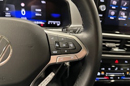 harmaa Volkswagen T-Roc 2024 kuva 15.