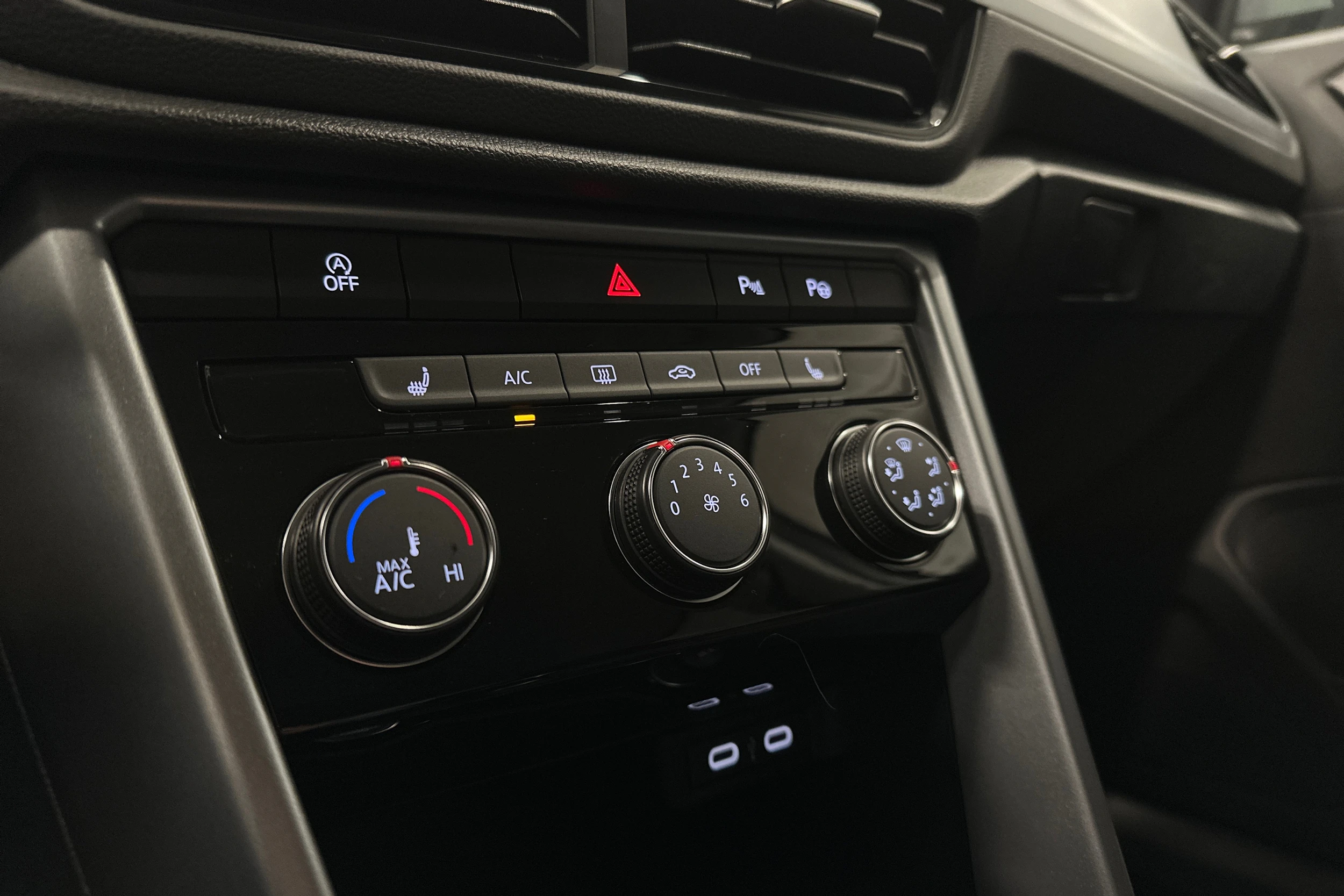 hopea Volkswagen T-Roc 2024 kuva 21.