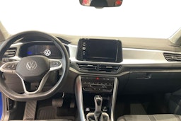 sininen Volkswagen T-Roc 2024 kuva 7.