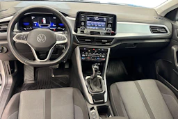 Harmaa Volkswagen T-Roc 2024 kuva 7.