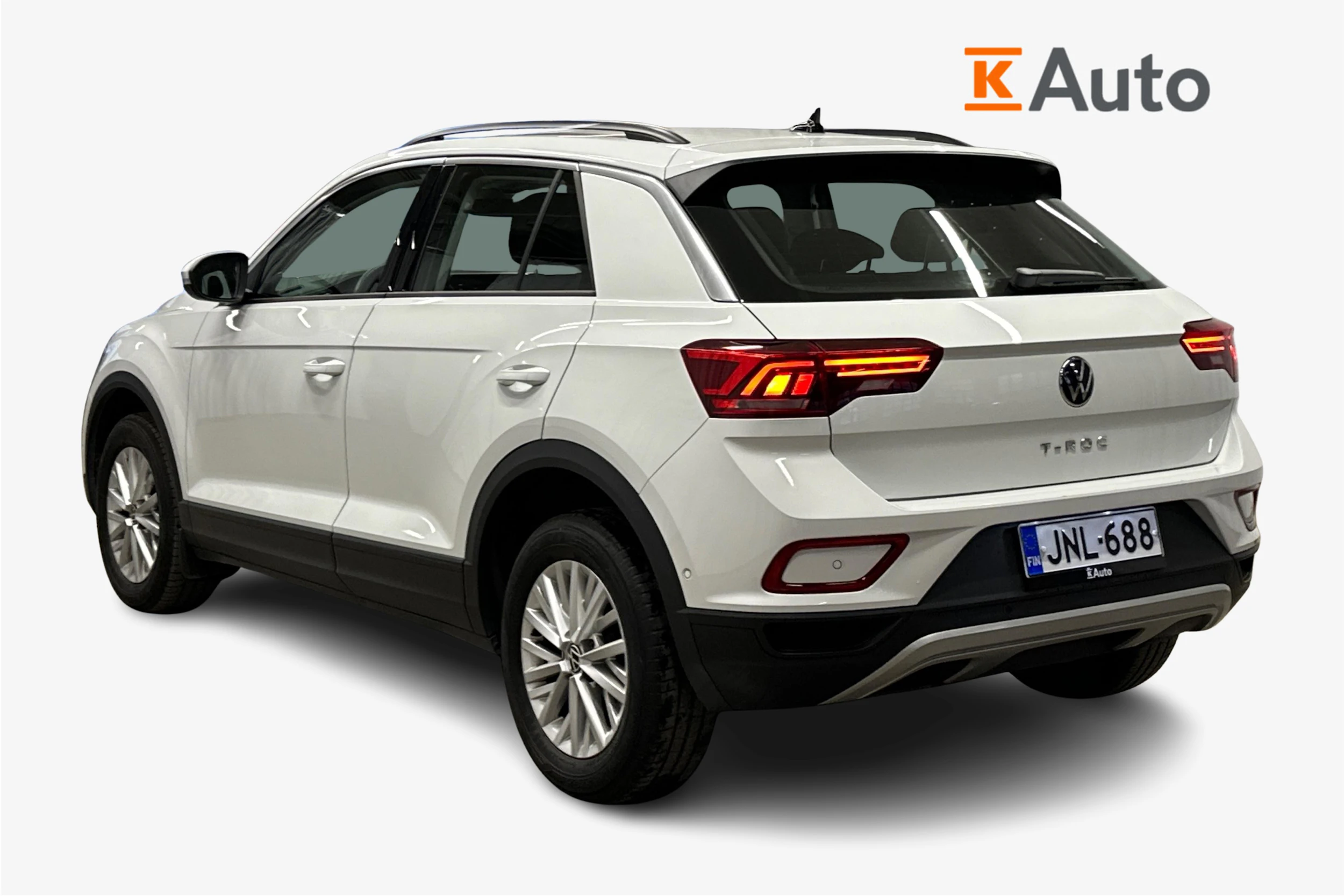 valkoinen Volkswagen T-Roc 2024 kuva 2.