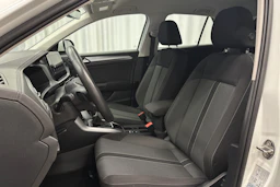 valkoinen Volkswagen T-Roc 2024 kuva 12.