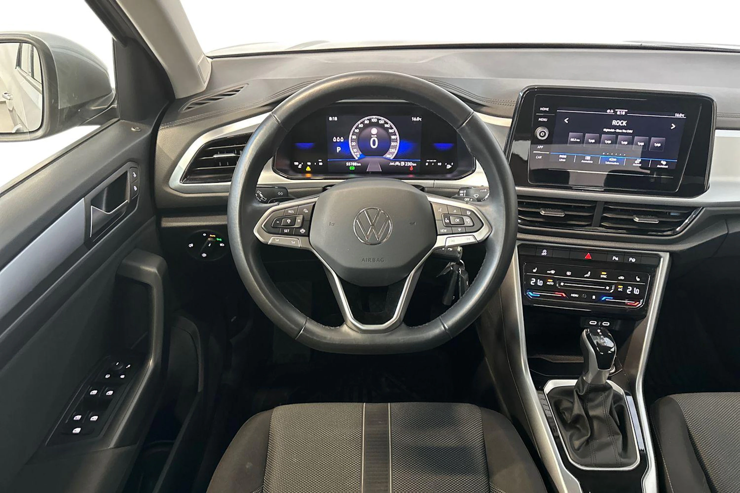 harmaa Volkswagen T-Roc 2024 kuva 9.