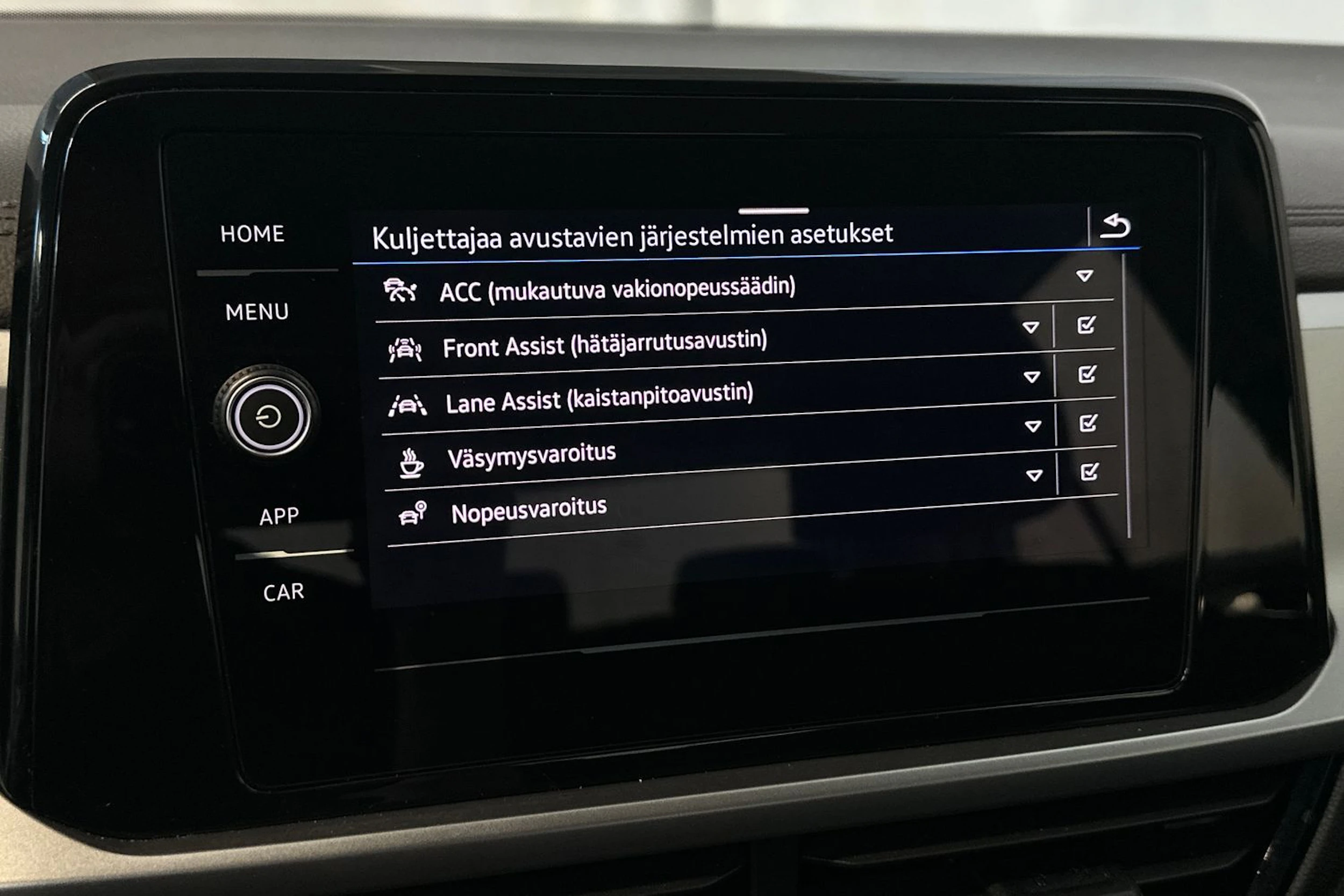 harmaa Volkswagen T-Roc 2024 kuva 24.