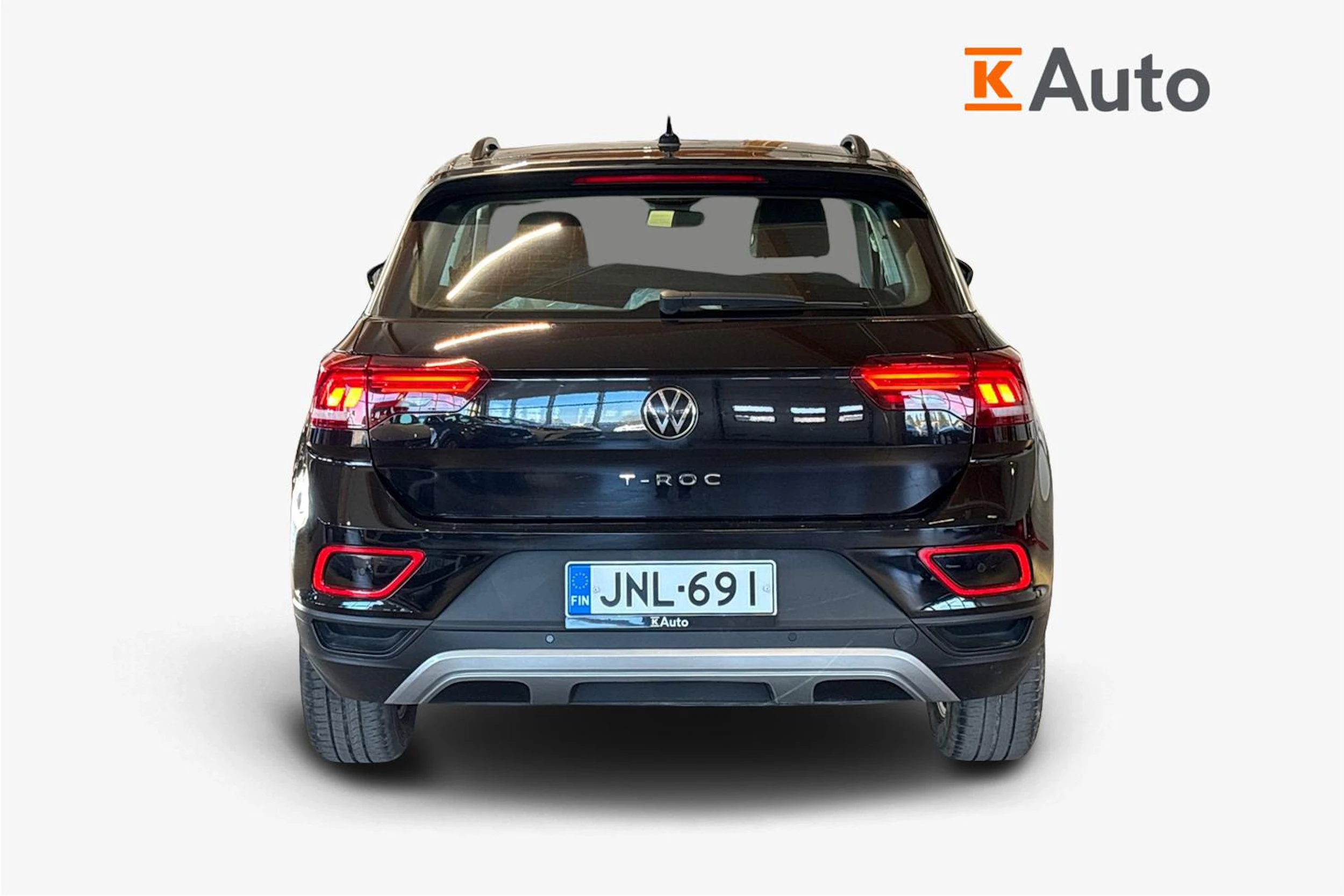 musta Volkswagen T-Roc 2024 kuva 4.