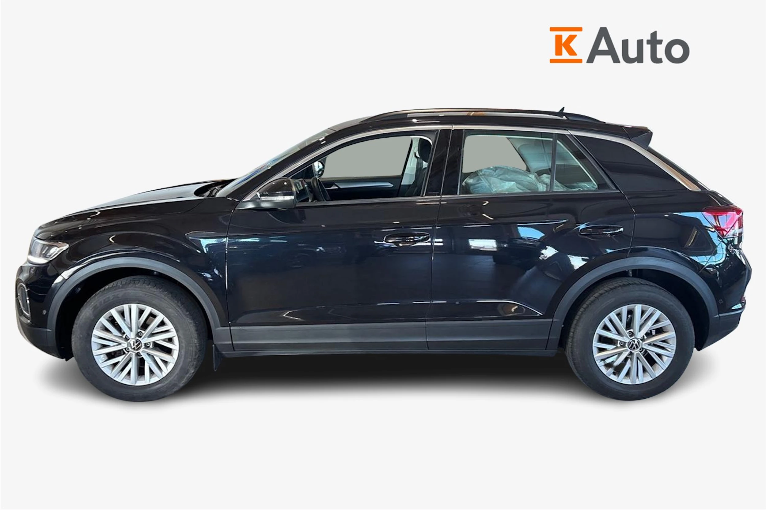 musta Volkswagen T-Roc 2024 kuva 7.