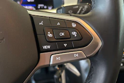 musta Volkswagen T-Roc 2024 kuva 17.