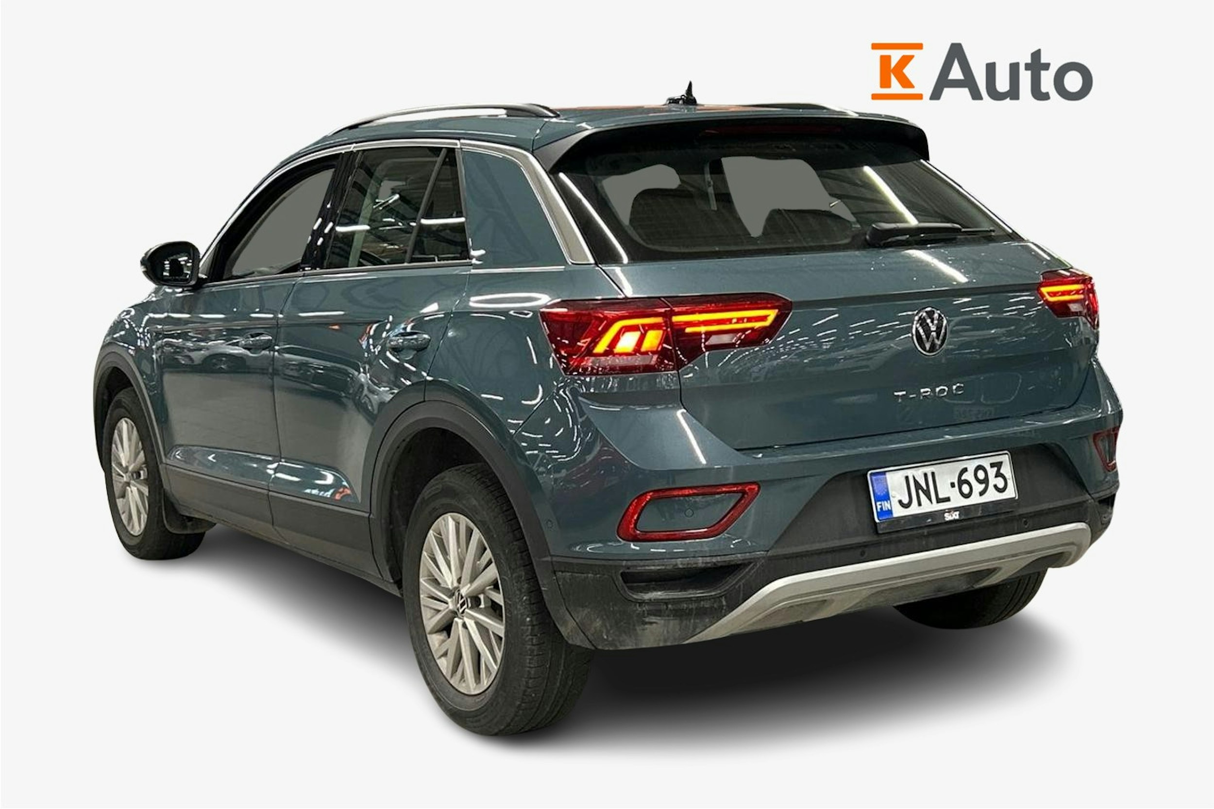 sininen Volkswagen T-Roc 2024 kuva 2.