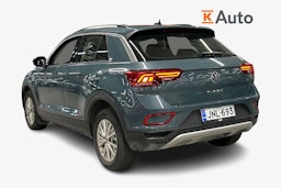 sininen Volkswagen T-Roc 2024 kuva 2.