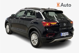 musta Volkswagen T-Roc 2024 kuva 2.