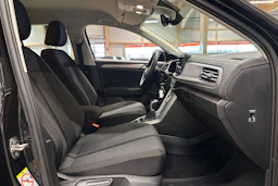 musta Volkswagen T-Roc 2024 kuva 15.