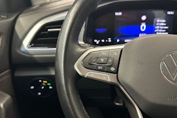 harmaa Volkswagen T-Roc 2024 kuva 16.