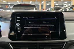 valkoinen Volkswagen T-Roc 2024 kuva 14.