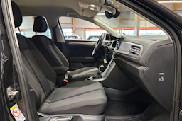 musta Volkswagen T-Roc 2024 kuva 10.