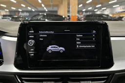 musta Volkswagen T-Roc 2024 kuva 11.