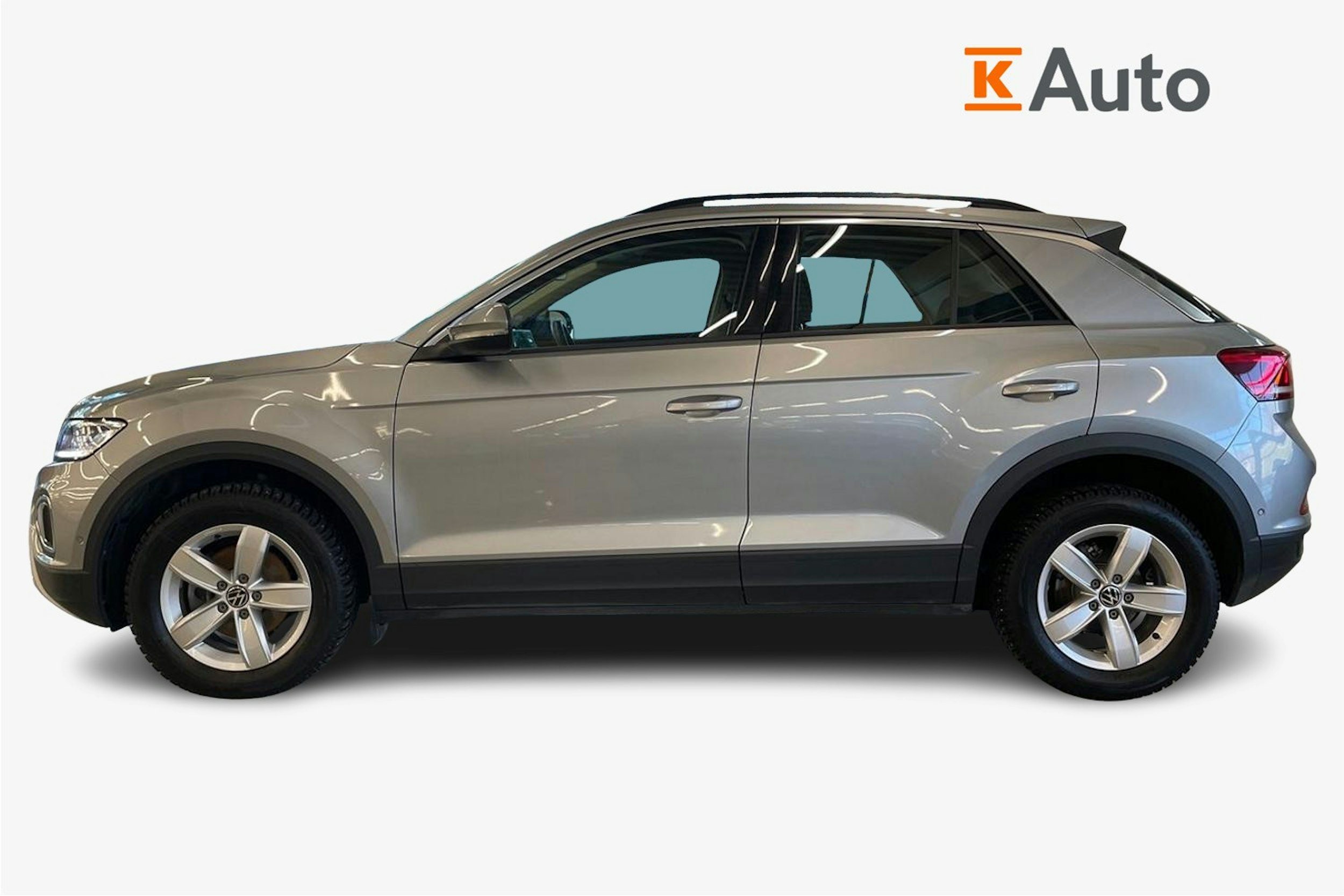 Harmaa Volkswagen T-Roc 2024 kuva 6.