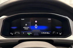 harmaa Volkswagen T-Roc 2024 kuva 21.