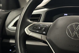 harmaa Volkswagen T-Roc 2024 kuva 14.