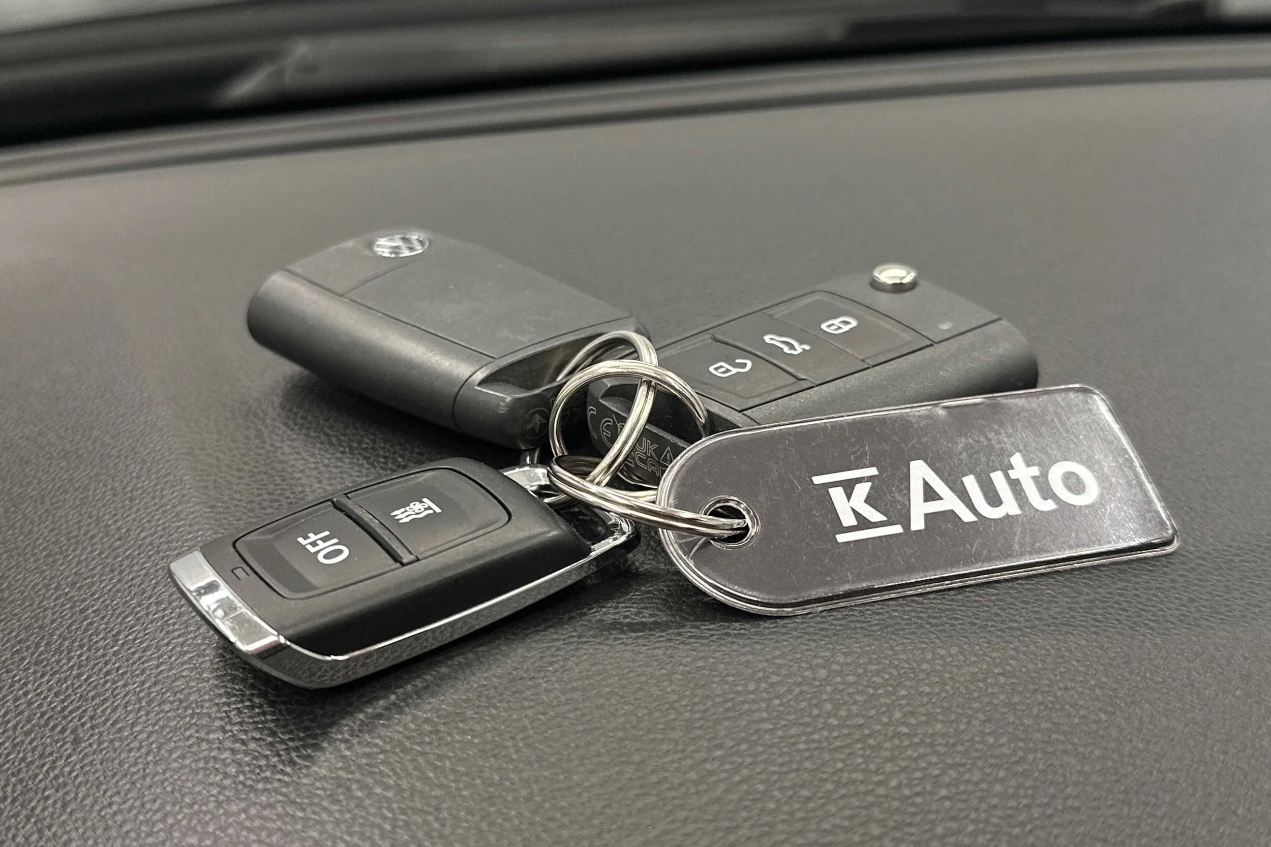 harmaa Volkswagen T-Roc 2024 kuva 22.