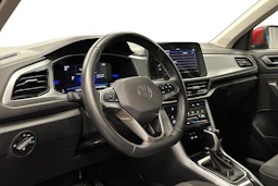 punainen Volkswagen T-Roc 2024 kuva 3.