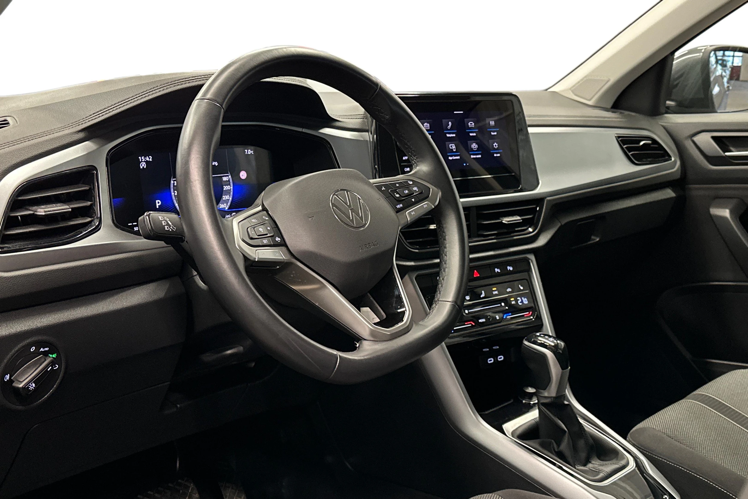 harmaa Volkswagen T-Roc 2024 kuva 3.