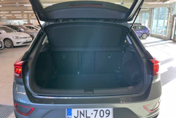 harmaa Volkswagen T-Roc 2024 kuva 18.
