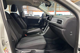 valkoinen Volkswagen T-Roc 2024 kuva 15.