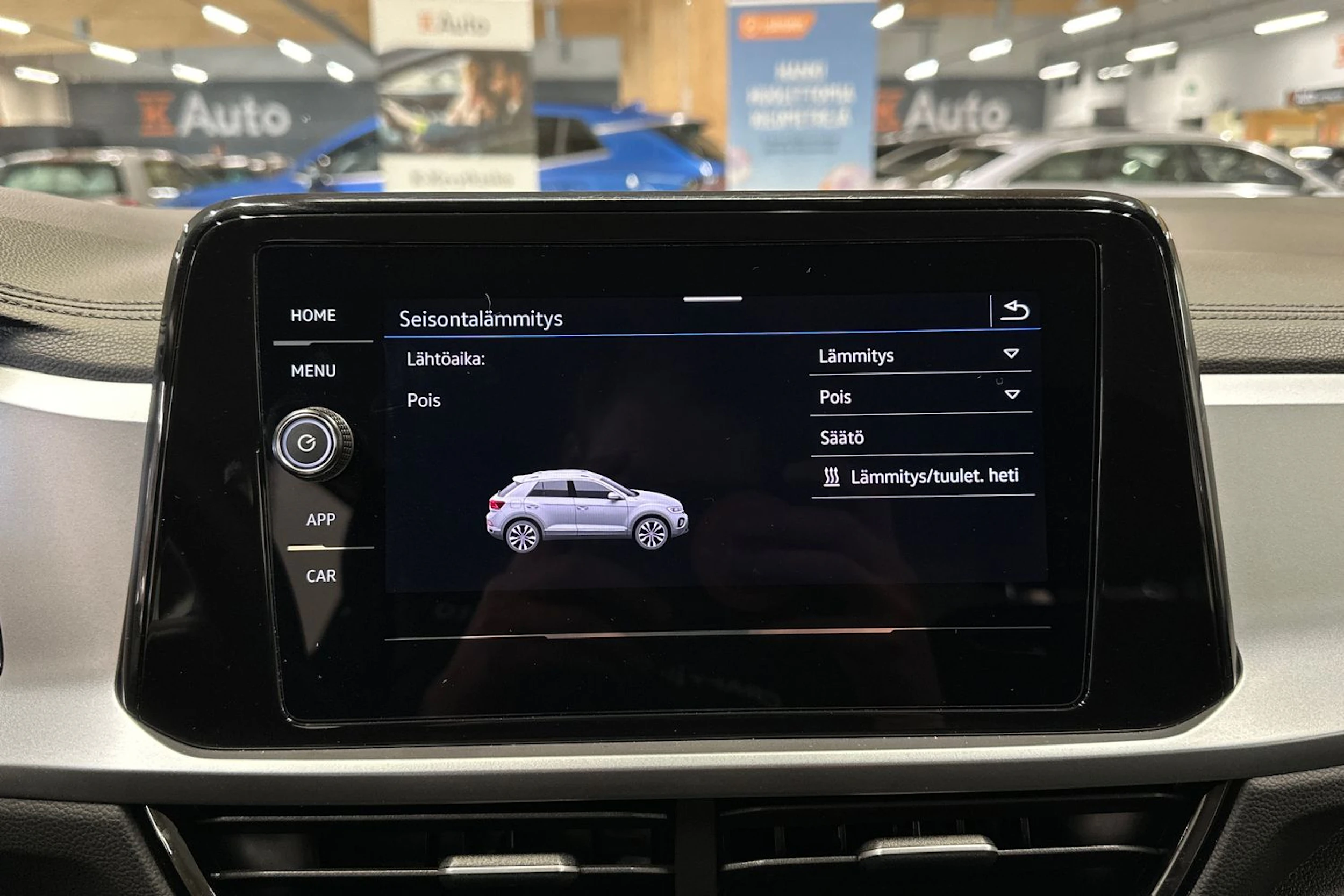 valkoinen Volkswagen T-Roc 2024 kuva 17.